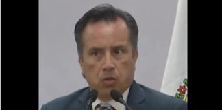 Gobernador de Veracruz justifica ataúdes y agresiones a la prensa.