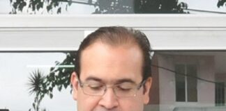 Un año más de prisión preventiva a Javier Duarte por desaparición forzada