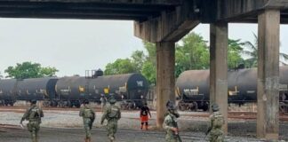 Confirma AMLO acuerdo con Ferrosur tras la “ocupación” de sus instalaciones.