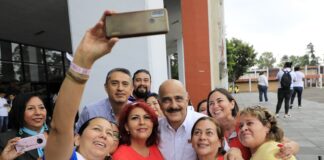 Mujeres Sindicalistas con Ricardo Ahued  .