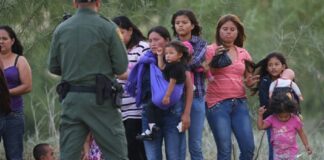 Denuncian nuevos ataques armados contra tres comunidades zapatistas en Chiapas .