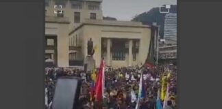 ¡No más abusos de poder! le dicen a Gustavo Petro con multitudinaria protesta