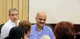 Ahued y sus demonios .