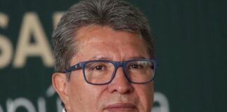 Senador Ricardo Monreal reconoce lucha de mujeres por impulsar “Ley 3 de 3” .