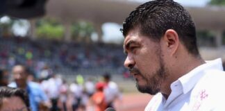 Zenyazen Escobar se comprometió a pago puntual y bono para docentes este 15 de mayo.