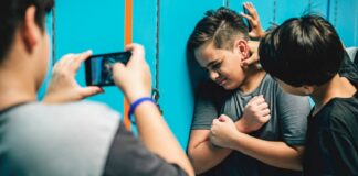 Siete de cada 10 infantes y adolescentes sufren bullying en México .