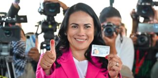 Alejandra del Moral emite su voto en Cuautitlán Izcalli #Edomex #Elecciones 2023.