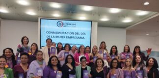 Empresarias tiene una alta correlación con el crecimiento del PIB .