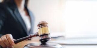 Jueza suspende debate y aprobación de la reforma judicial.