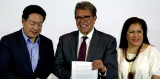 Ricardo Monreal se registró este viernes como aspirante a la Coordinación de Defensa de la Transformación .