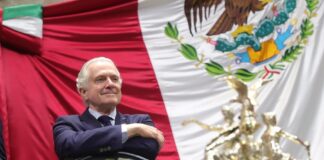 Santiago Creel presentó Controversia Constitucional contra decretazo de AMLO