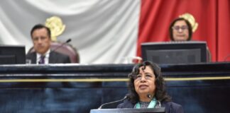 Entrega Congreso el Premio al Mérito Ambiental 2023 a la Dra. Fabiola Sandoval .