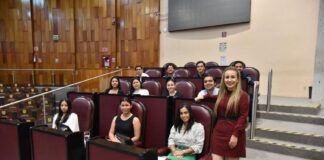 Nora Lagunes invita a los jóvenes veracruzanos a ser diputados por un día .