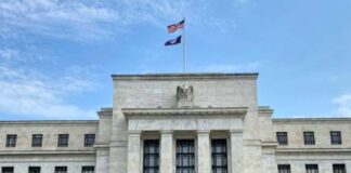 La FED sube tasas de interés en 25 puntos.