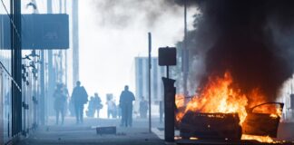 Vivir quemados, incendiar Francia .
