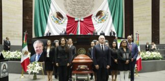 Con aplausos y un homenaje luctuoso despiden a Porfirio Muñoz Ledo en Cámara de Diputados.