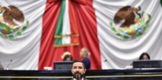 Adultos mayores gozarían del 50% de descuento en licencias de conducir .