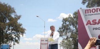 Ricardo Monreal se compromete a nuevo acuerdo político con comunidades indígenas