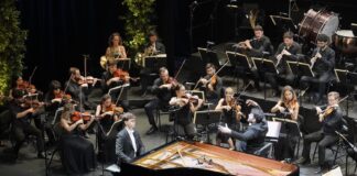 Debuta el pianista Marcos Castilla de 16 años en Teatro Soho Caixabank