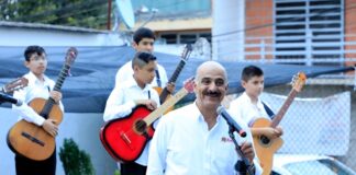 Educan con música en la colonia Casa Blanca de Xalapa .