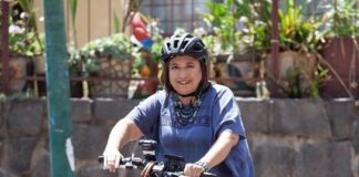 Hablar de Xóchitl .