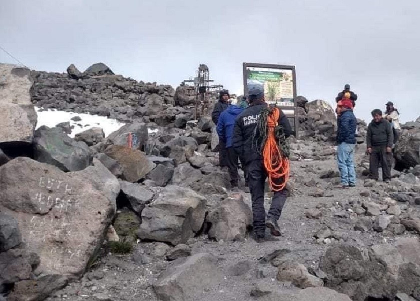 Tragedia en el Pico de Orizaba: Cuatro alpinistas pierden la vida en una fatal caída . | Billie Parker Noticias