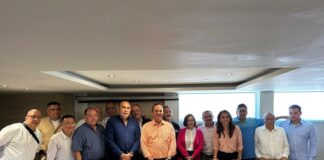 Del Río Virgen expuso ante periodistas en Xalapa el “Proyecto Inocencia”