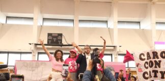 Monreal se pronuncia por acabar con violencia y discriminación de las mujeres, y lograr la paridad.