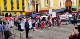 Pensionados y jubilados del ISSSTE exigen reactivación de seguro de vida en Veracruz.