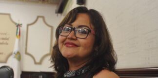 Empleadas del Ayuntamiento de Miahuatlán en flagrancia agreden a la periodista Verónica Huerta #Veracruz