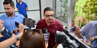 Una “bajeza y cobardía” los mensajes en lonas y bardas contra Rocío Nahle: Gómez Cazarín