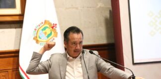 Cuitláhuac García advierte que no aceptará renuncias de sus colaboradores.