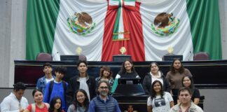 Recibe Congreso a estudiantes de Arquitectura .