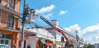 Renueva Ayuntamiento de Xalapa luminarias del Centro Histórico.