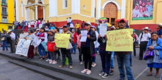 Protestan en Palacio de Gobierno por invasión a sus tierras en Veracruz