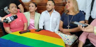 Se registra en proceso interno de Morena para representar a comunidad LGBTTTIQ+