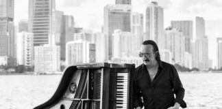 Raúl Di Blasio fue hospitalizado en México por insuficiencia cardiaca .