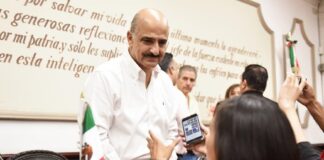 La grilla se debe dar en los debates, no en lonas y pintas, cuestiona Ricardo Ahued