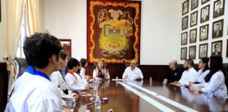 Reconoce Ayuntamiento de Xalapa a jóvenes taekwondoínes.