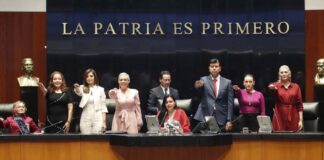 Siete mujeres al frente de la Mesa Directiva del Senado .