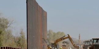Biden anuncia la construcción de 20 millas de Muro en la Frontera con México