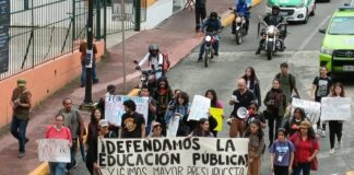 Estudiantes UV exigen parte del 4 por ciento para comedores e inversión en facultades