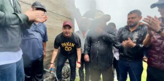 Chambeando en Los Tuxtlas .