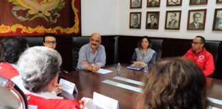 Se suma Ayuntamiento de Xalapa a colecta de la Cruz Roja Mexicana .