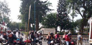 Motorepartidores denuncian agresiones de la policía municipal #Xalapa