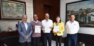 Firman CFE y Ayuntamiento convenio para la ampliación de la red eléctrica.