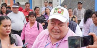 Manuel Huerta inicia recorrido por tierra la tribuna popular abierta con el pueblo.