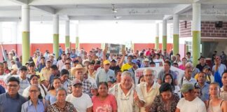 Imposible sustituir con espectaculares la cercanía con el pueblo, afirma Manuel Huerta