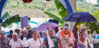 A días de la encuesta por la Coordinación de la 4T Manuel Huerta sigue casa por casa .