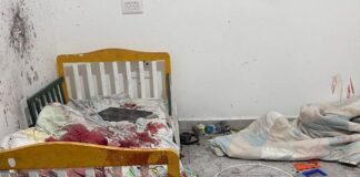 Masacre en Kfar Aza muestra una atrocidad más de Hamas con bebés y mujeres decapitados .